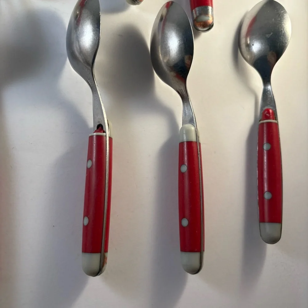 10 Red Riveted Plastic‎ Handle Stainless Flatware Spoons Forks Knife